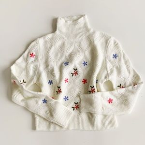 Cropped Cream Turtleneck Sweater w/Floral Embroidery